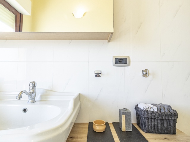 0 , 0 ,2 BathroomsBathrooms,Appartamento,In vendita,0,1035