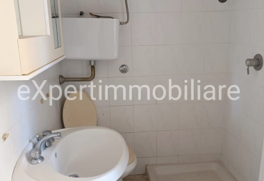 0 , 0 ,1 BagnoBathrooms,Appartamento,In vendita,0,1044 0 , 0 ,1 BagnoBathrooms,Appartamento,In vendita,0,1044