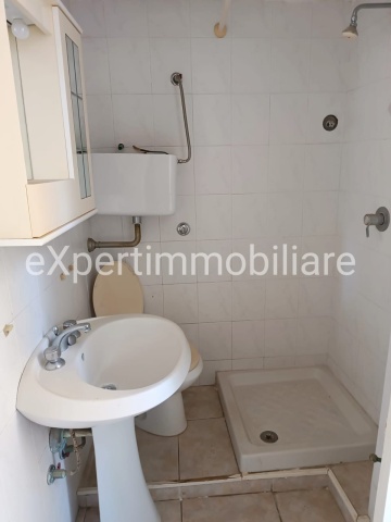 0 , 0 ,1 BagnoBathrooms,Appartamento,In vendita,0,1044
