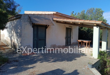 0 , 0 ,1 BagnoBathrooms,Casa indipendente,In vendita,0,1050 0 , 0 ,1 BagnoBathrooms,Casa indipendente,In vendita,0,1050