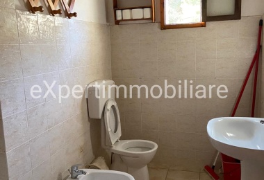 0 , 0 ,1 BagnoBathrooms,Casa indipendente,In vendita,0,1050 0 , 0 ,1 BagnoBathrooms,Casa indipendente,In vendita,0,1050