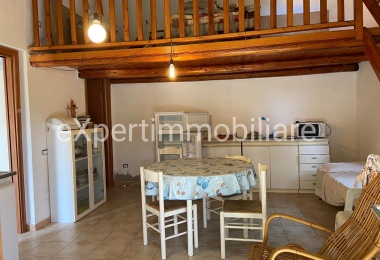 0 , 0 ,1 BagnoBathrooms,Casa indipendente,In vendita,0,1050 0 , 0 ,1 BagnoBathrooms,Casa indipendente,In vendita,0,1050