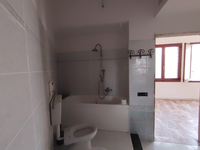 0 , 0 ,1 BagnoBathrooms,Appartamento,In vendita,0,840258