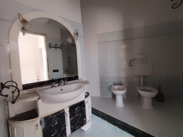 0 , 0 ,1 BagnoBathrooms,Appartamento,In vendita,0,840258